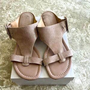 Donald J. Pliner Vine Wedge Sandals~9